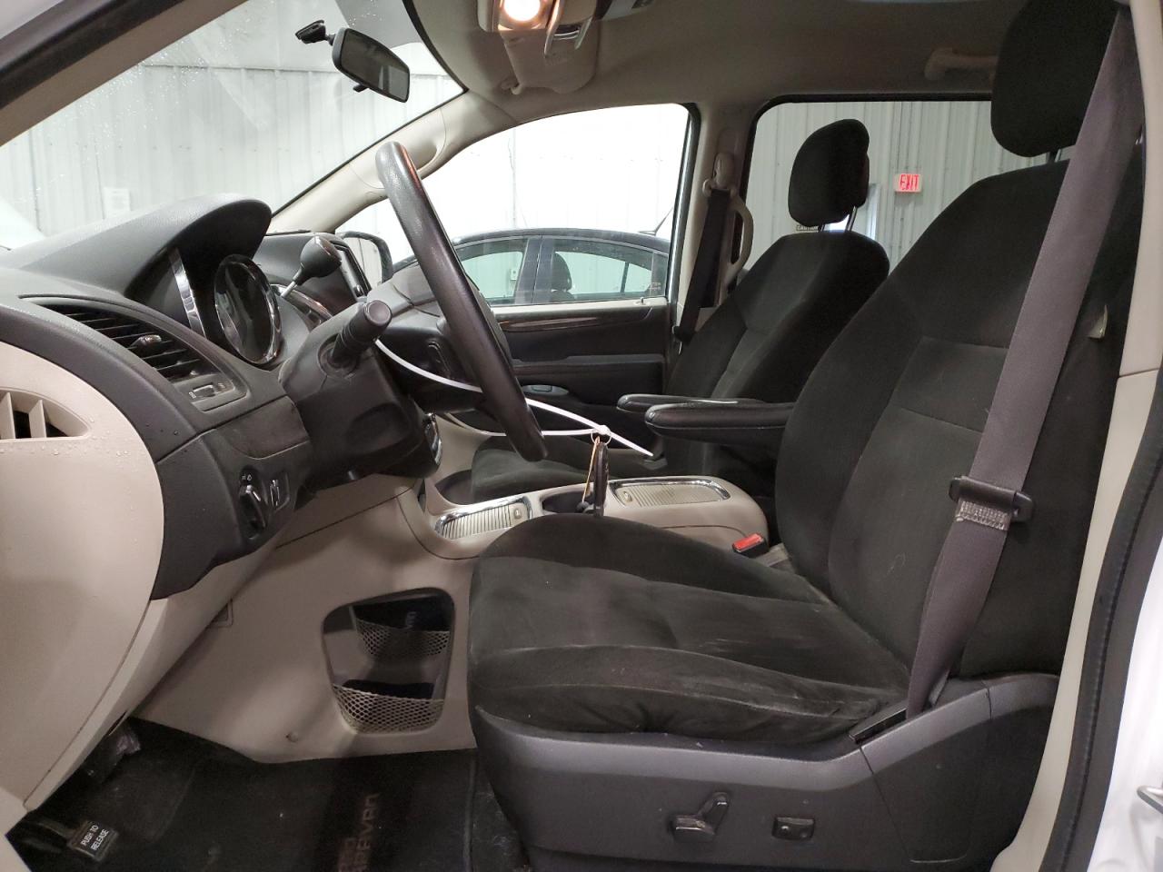 2015 Dodge Caravan - Image 7