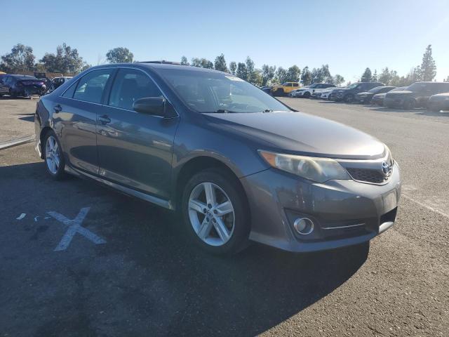  TOYOTA CAMRY 2014 Szary