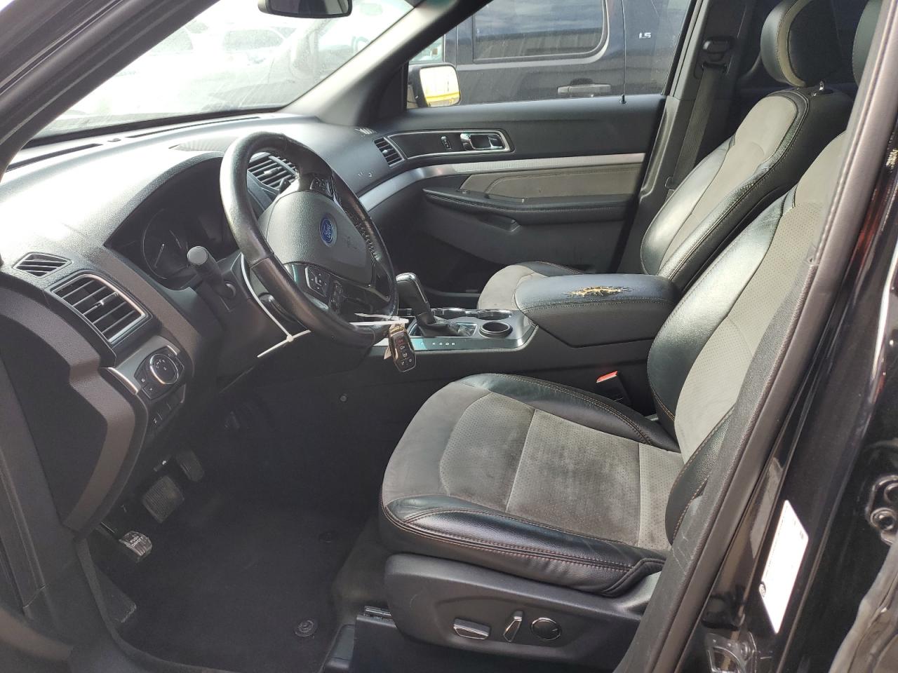 2017 Ford Explorer - Image 7