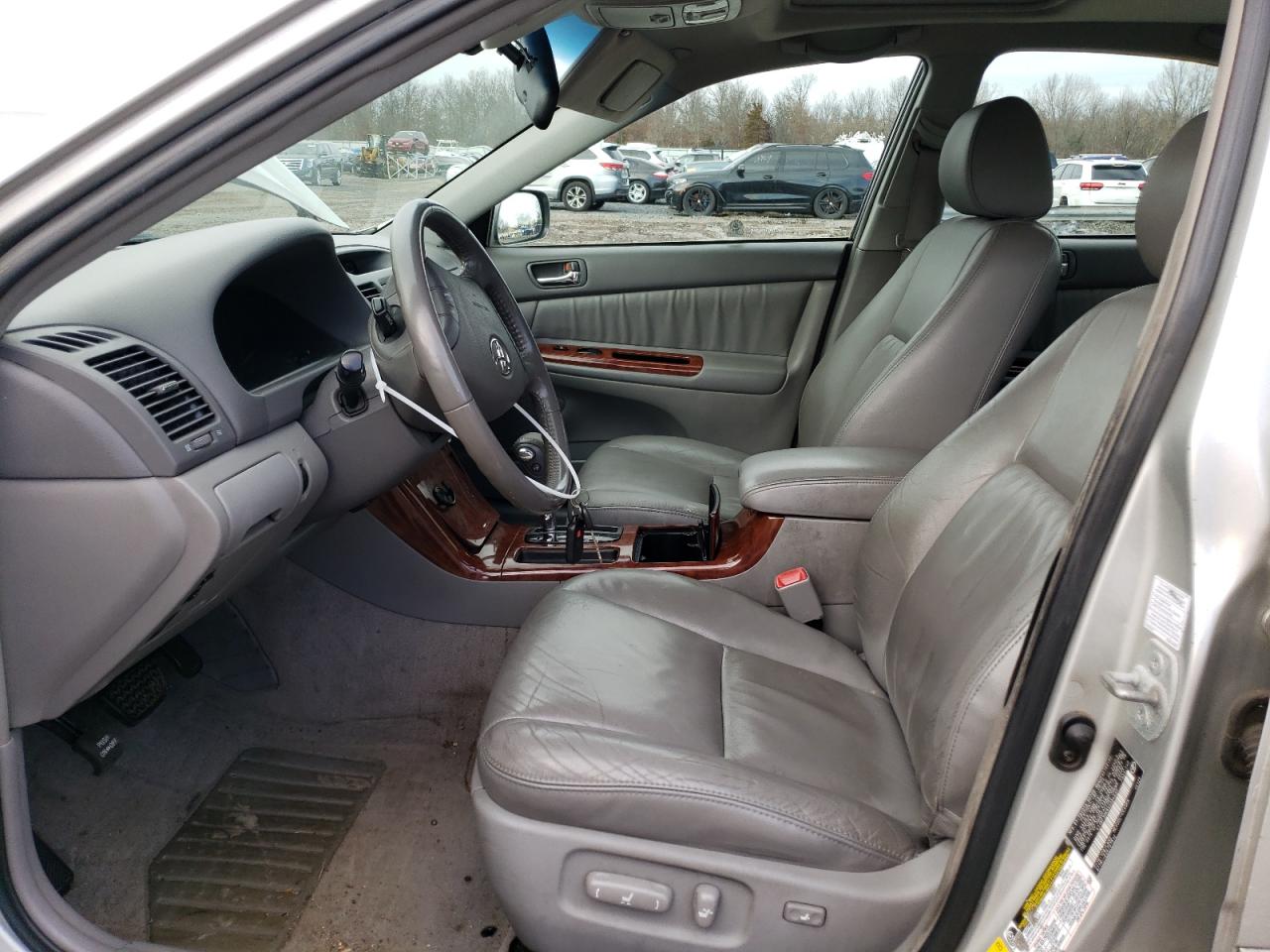 2005 Toyota Camry - Image 7