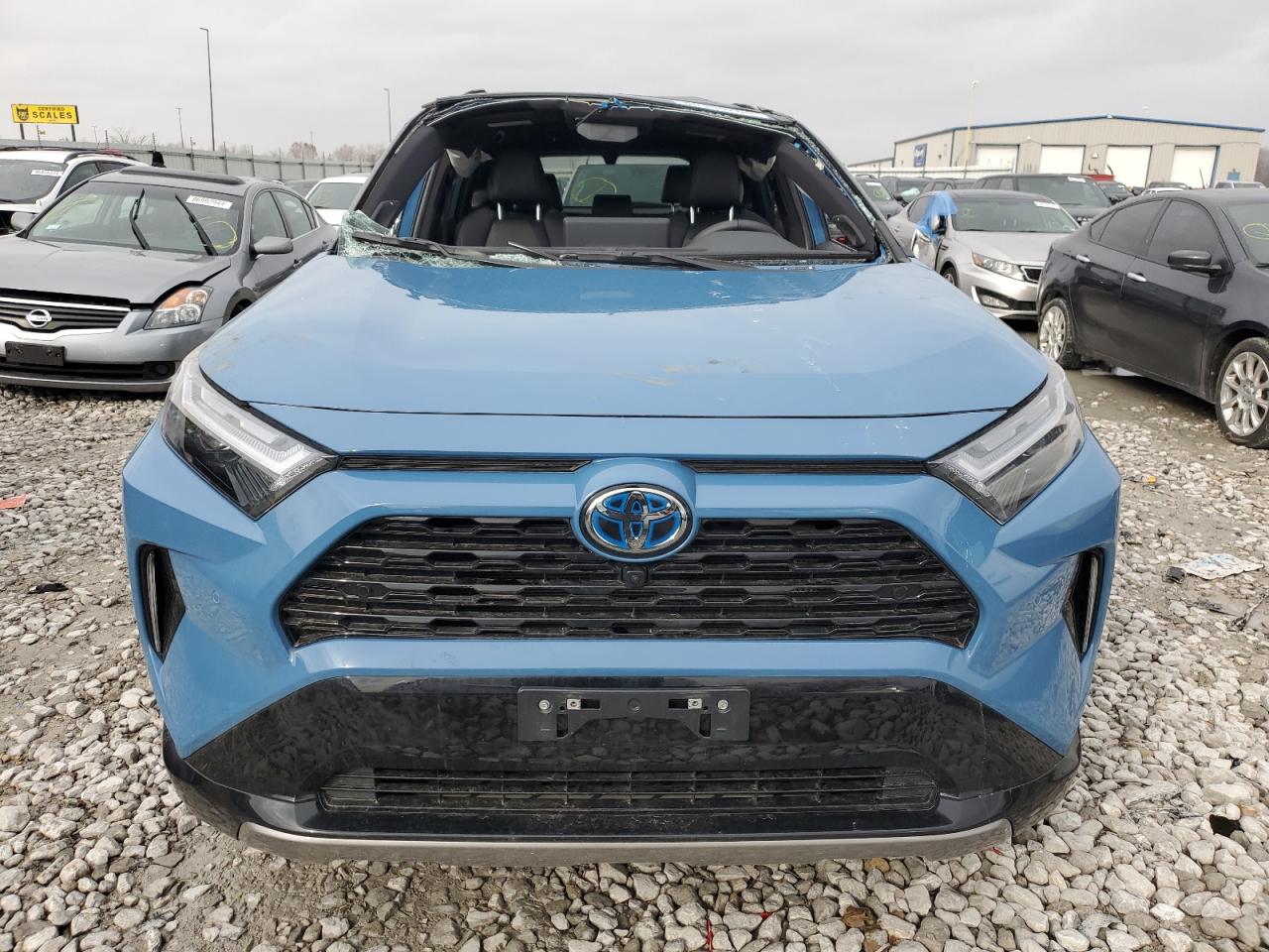 2024 Toyota RAV 4 - Image 5