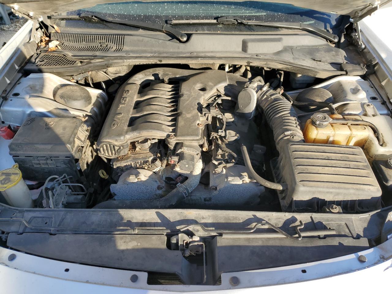 2010 Dodge Charger - Image 11