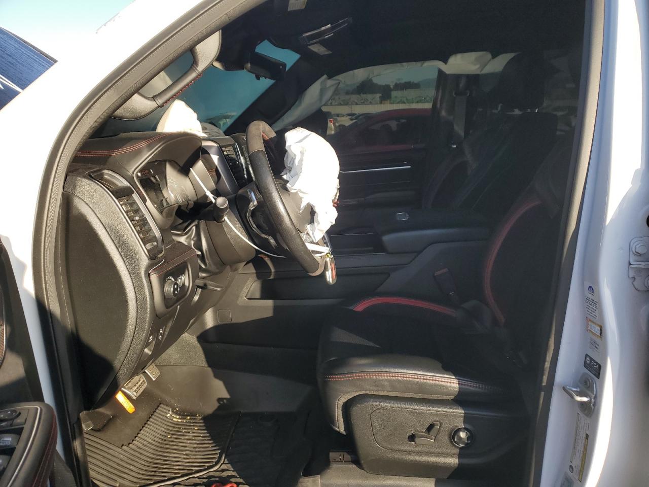 2022 RAM 1500 - Image 7
