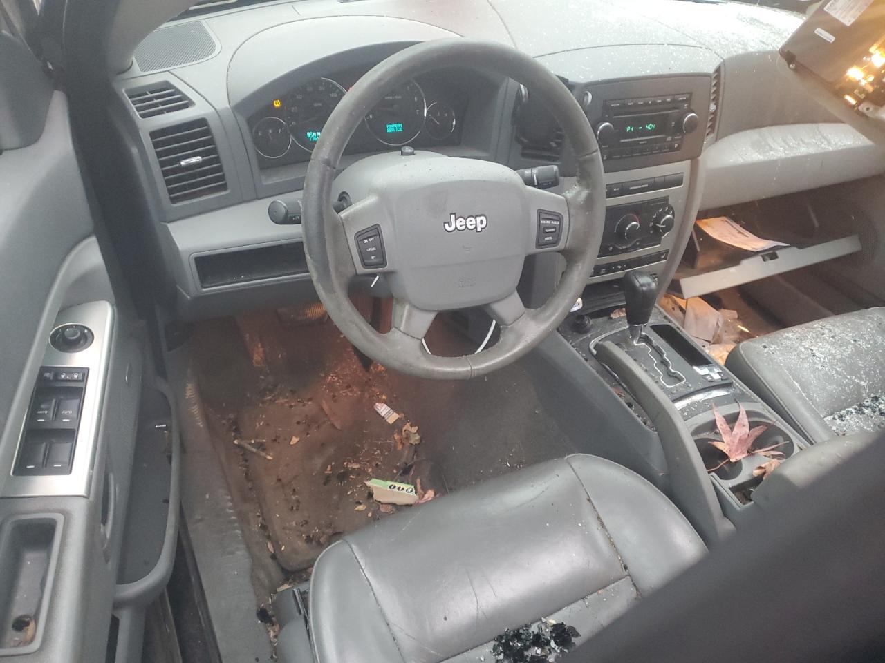 2007 Jeep Grand Cherokee - Image 8