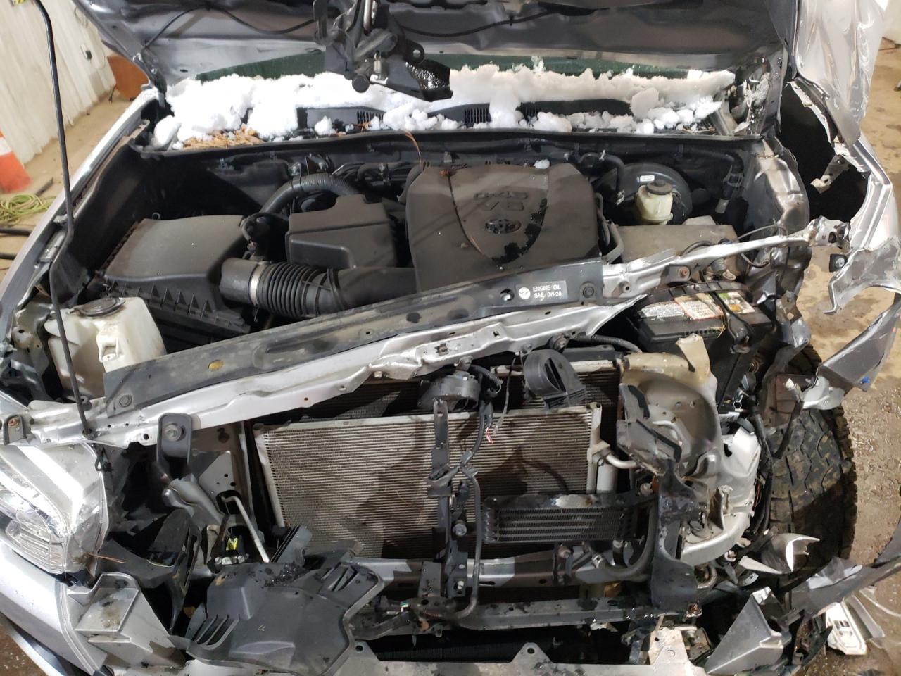 2016 Toyota Tacoma - Image 11
