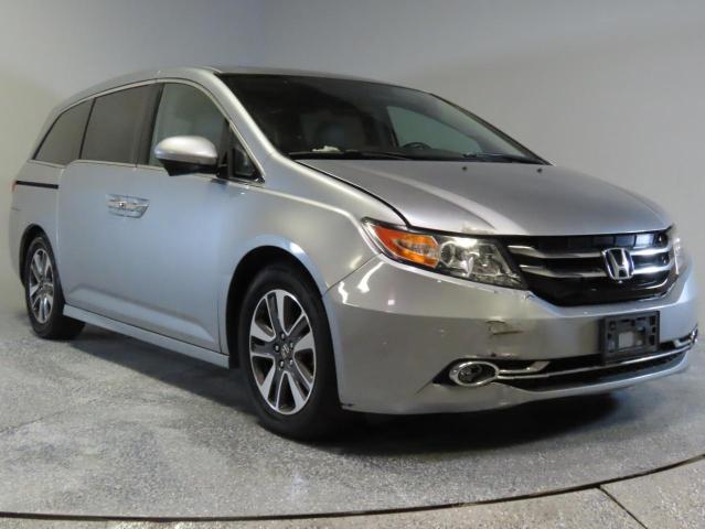 Мінівени HONDA ODYSSEY 2016 Сріблястий