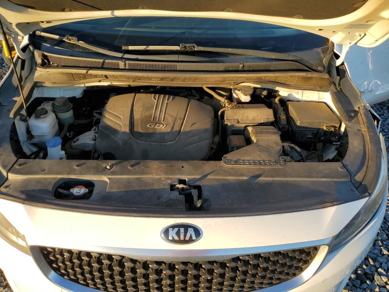 2016 Kia Sedona - Image 12