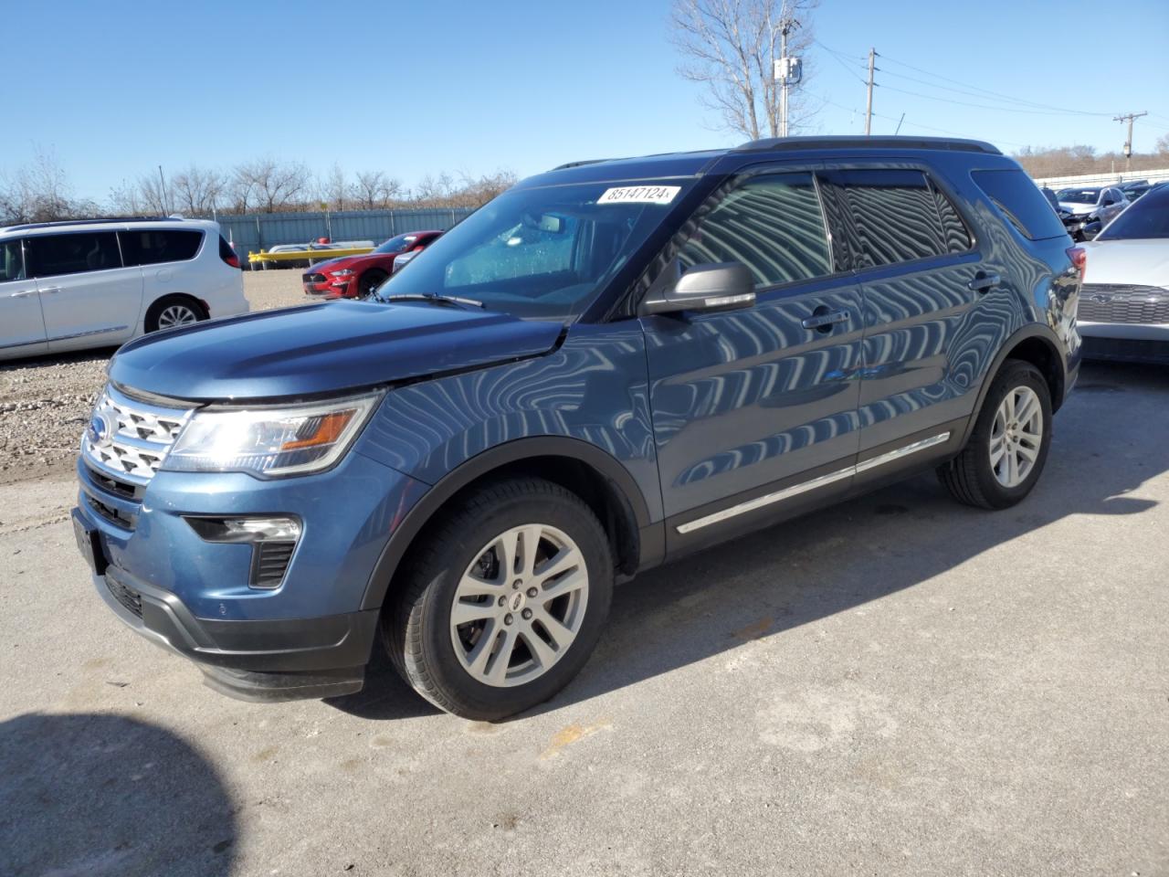 2019 Ford Explorer Xlt for Sale in Kansas City, KS - Side