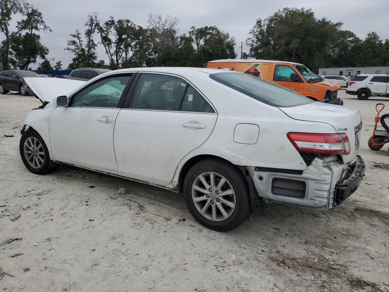 2011 Toyota Camry - Image 2
