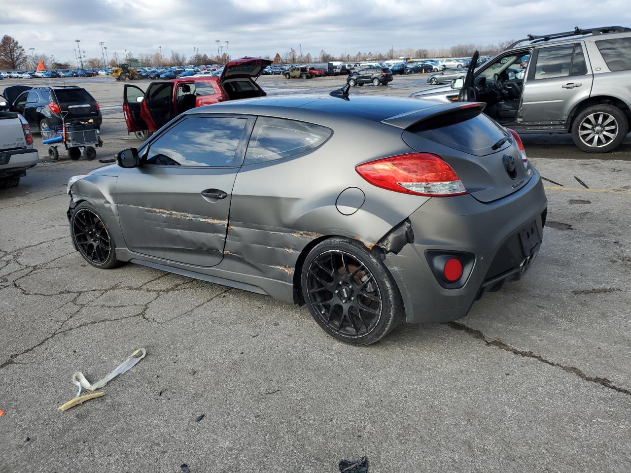 2013 Hyundai Veloster - Image 2