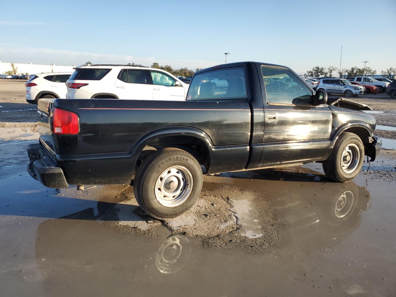 2000 GMC Sonoma - Image 3