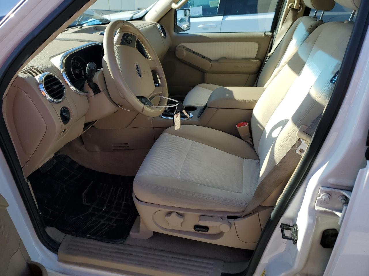 2008 Ford Explorer - Image 7