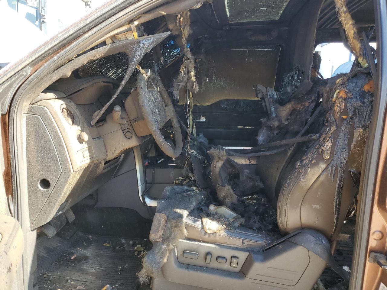 2011 Ford F-150 - Image 7