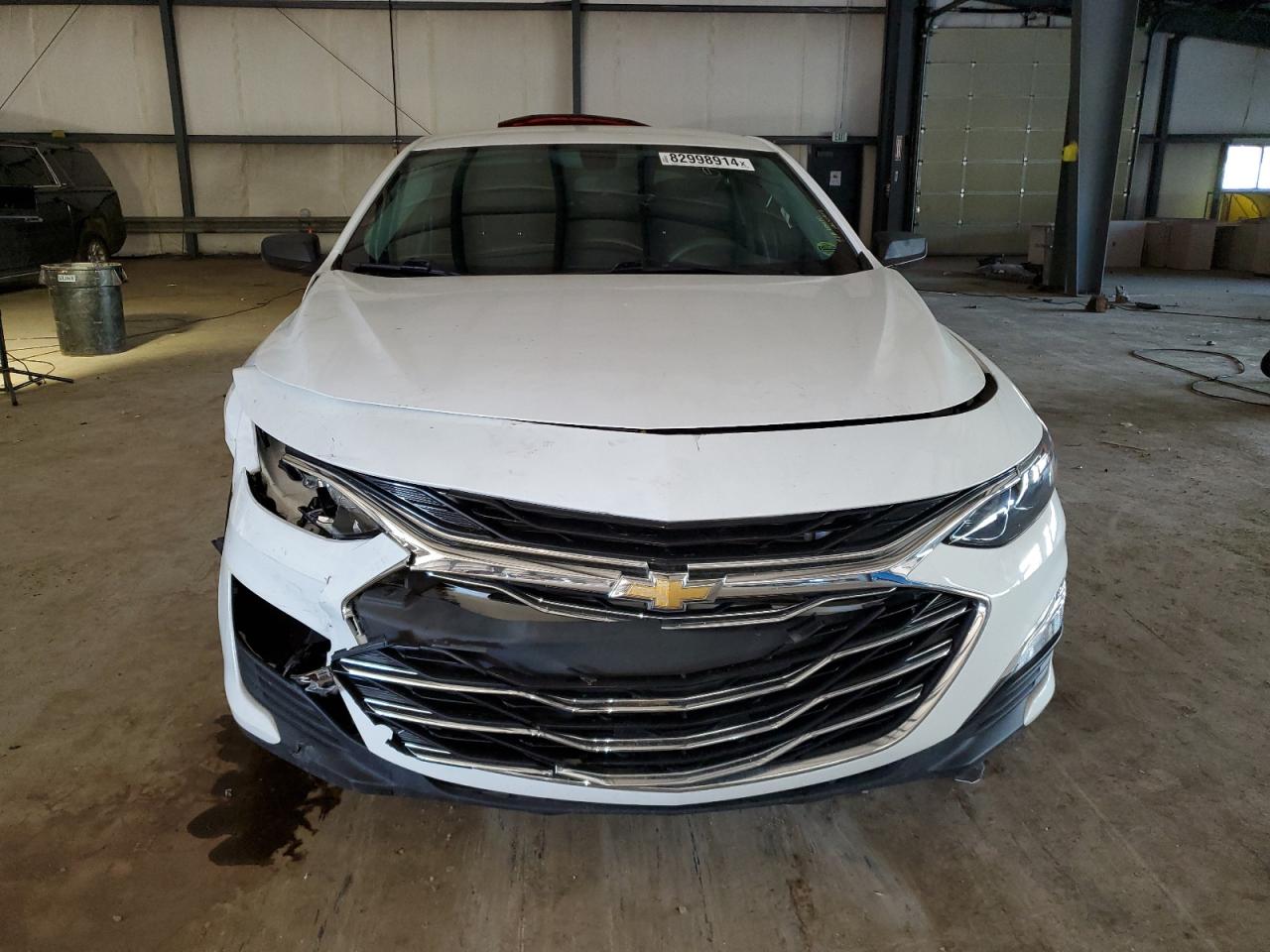 VIN 1G1ZB5ST6KF189803 2019 CHEVROLET MALIBU no.5