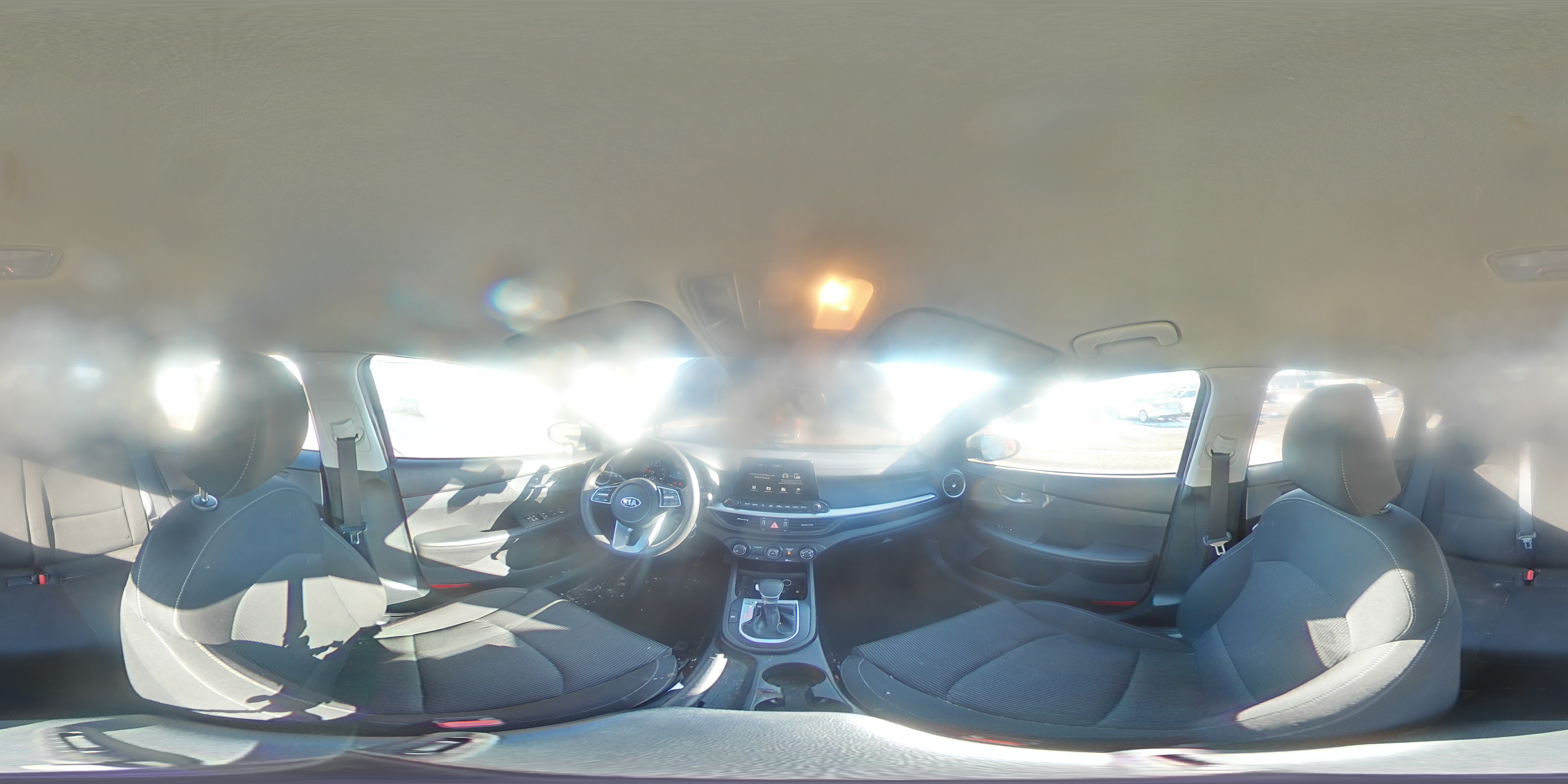 2021 Kia Forte - Image 13