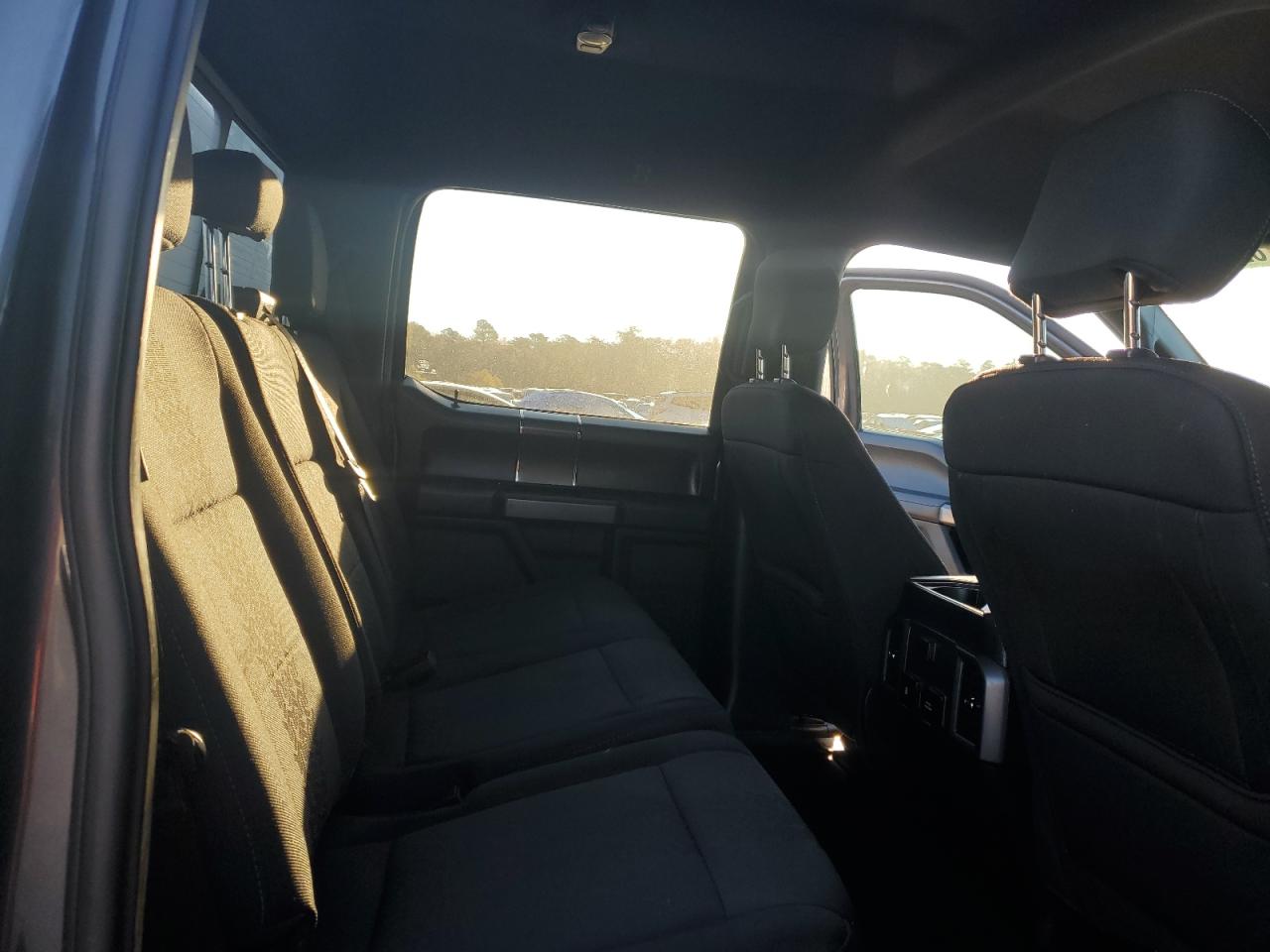 2018 Ford F-150 - Image 10