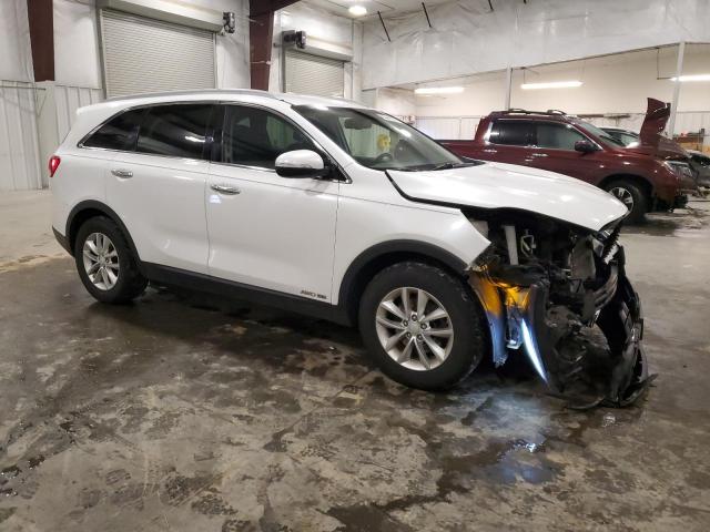  KIA SORENTO 2016 Белы