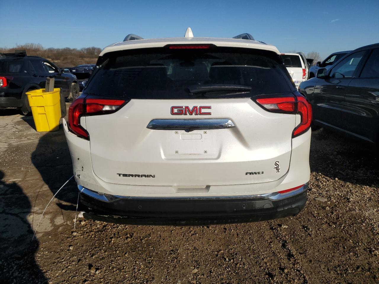 2021 GMC Terrain - Image 6