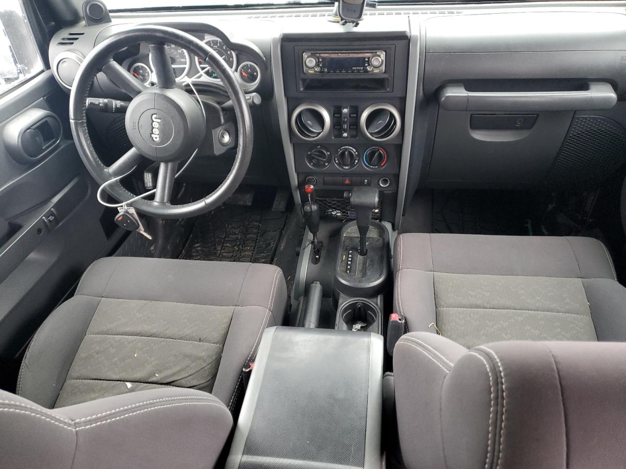 2010 Jeep Wrangler - Image 8