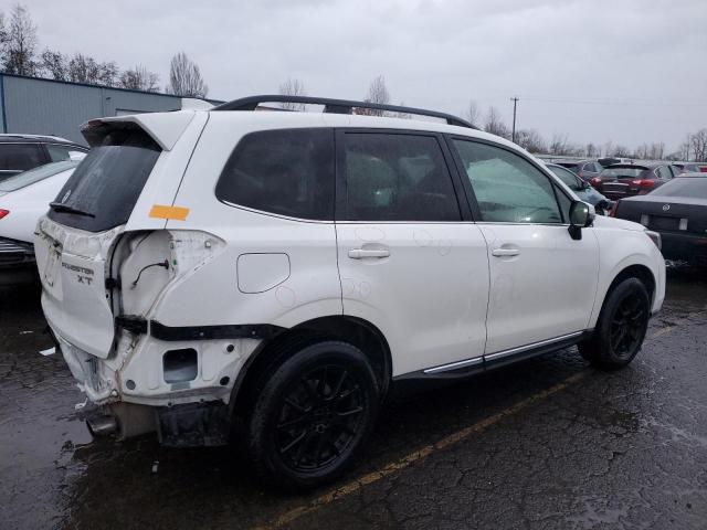  SUBARU FORESTER 2018 Белы