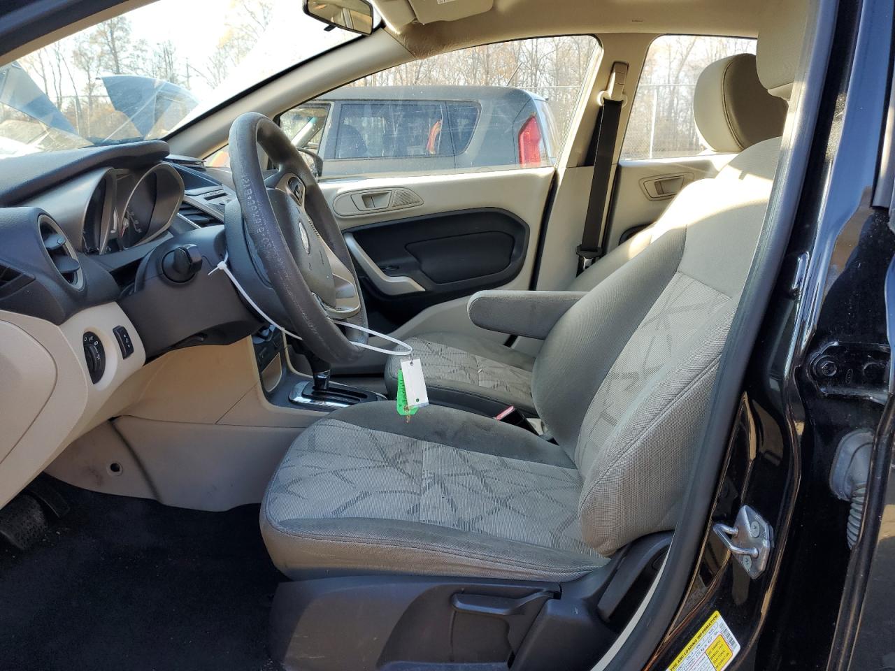2013 Ford Fiesta - Image 7