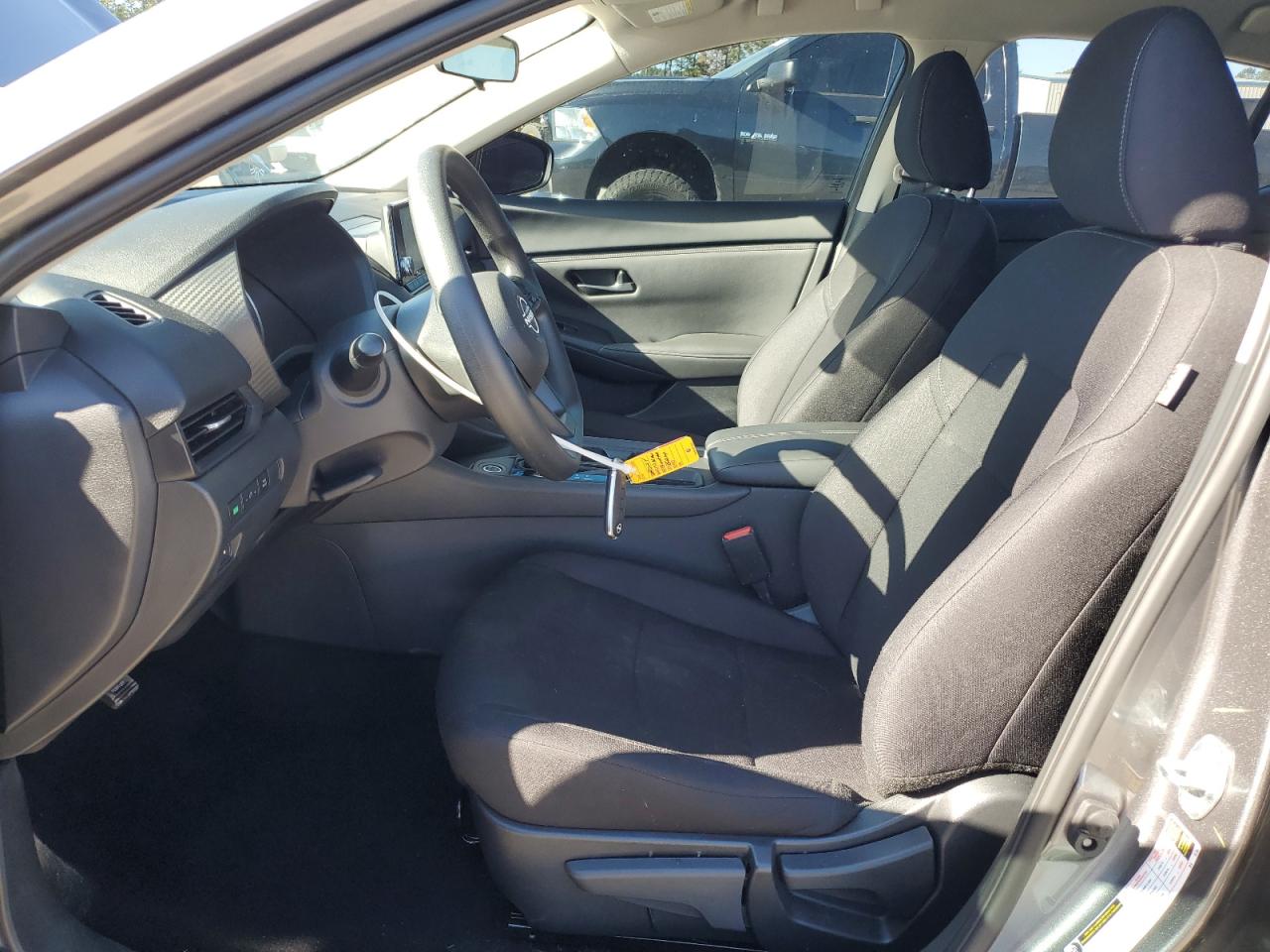 2024 Nissan Sentra - Image 7