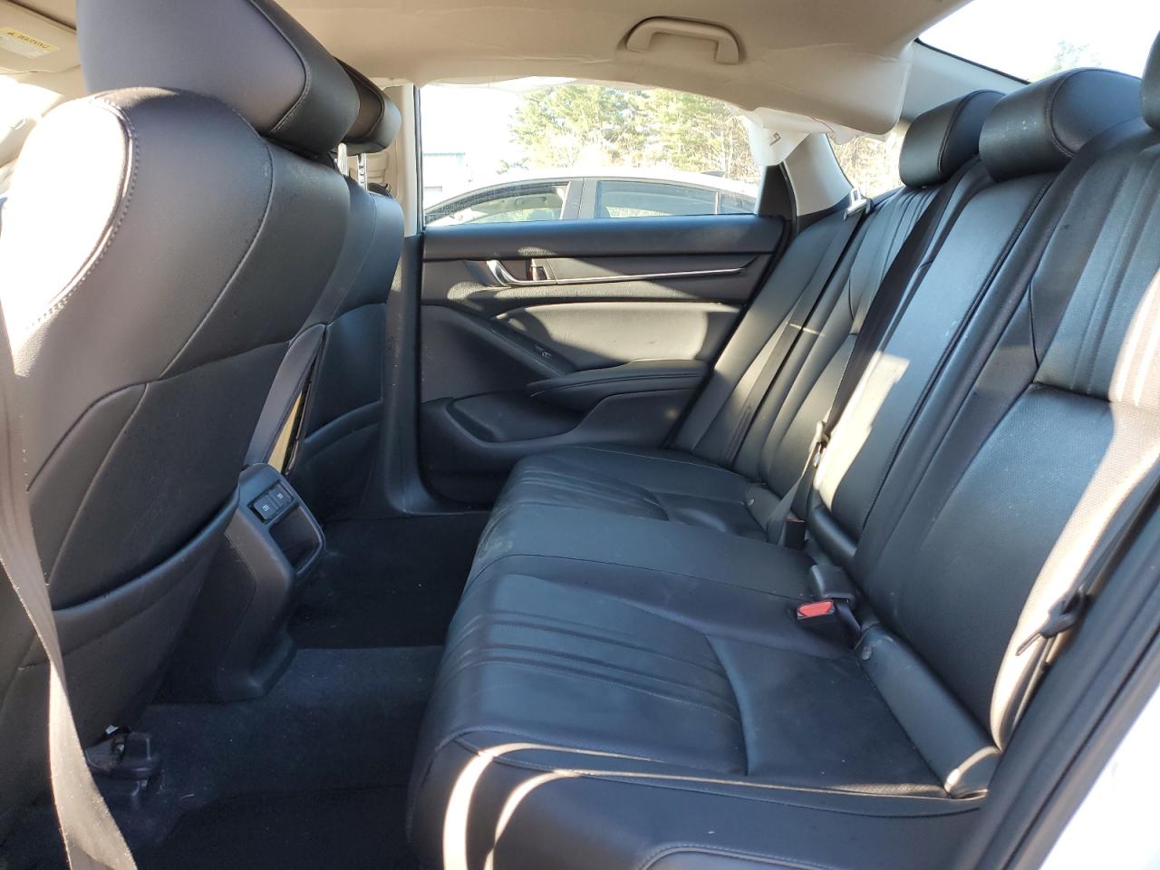 2022 Honda Accord - Image 10
