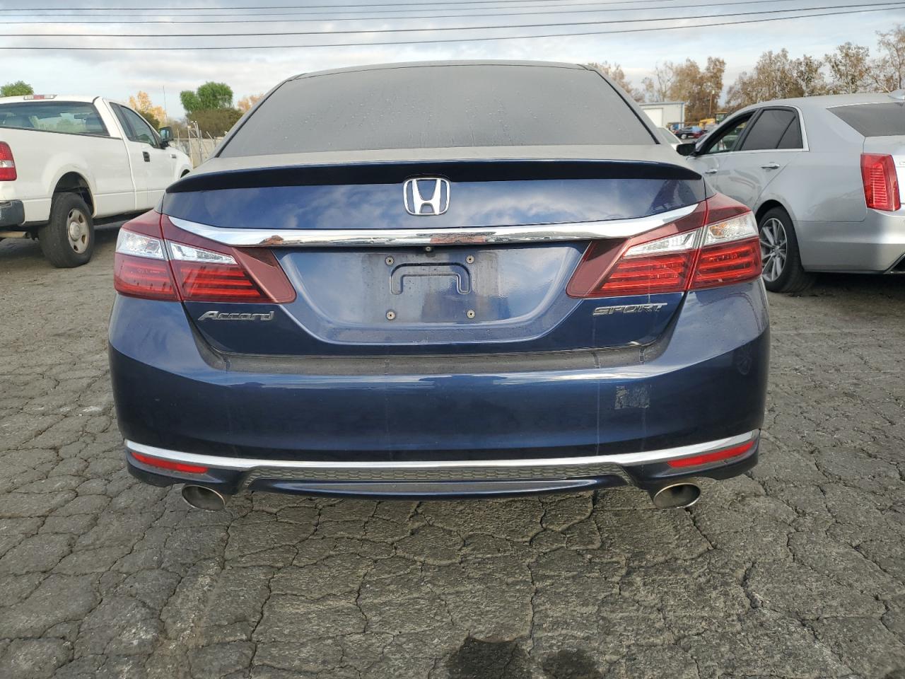 VIN 1HGCR2F59GA082169 2016 HONDA ACCORD no.6