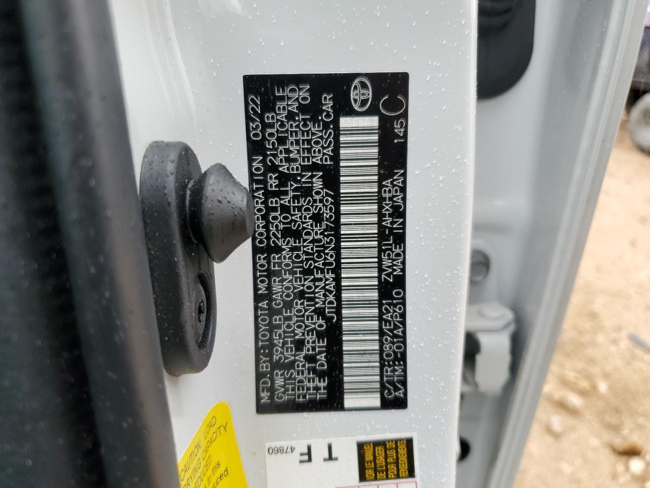 2022 Toyota Prius - Image 12