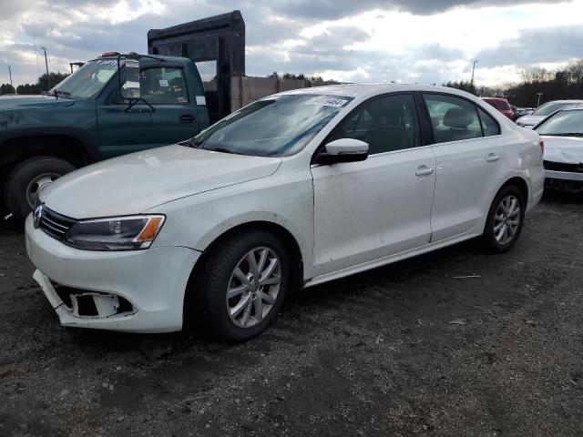 Sedans VOLKSWAGEN JETTA 2013 White