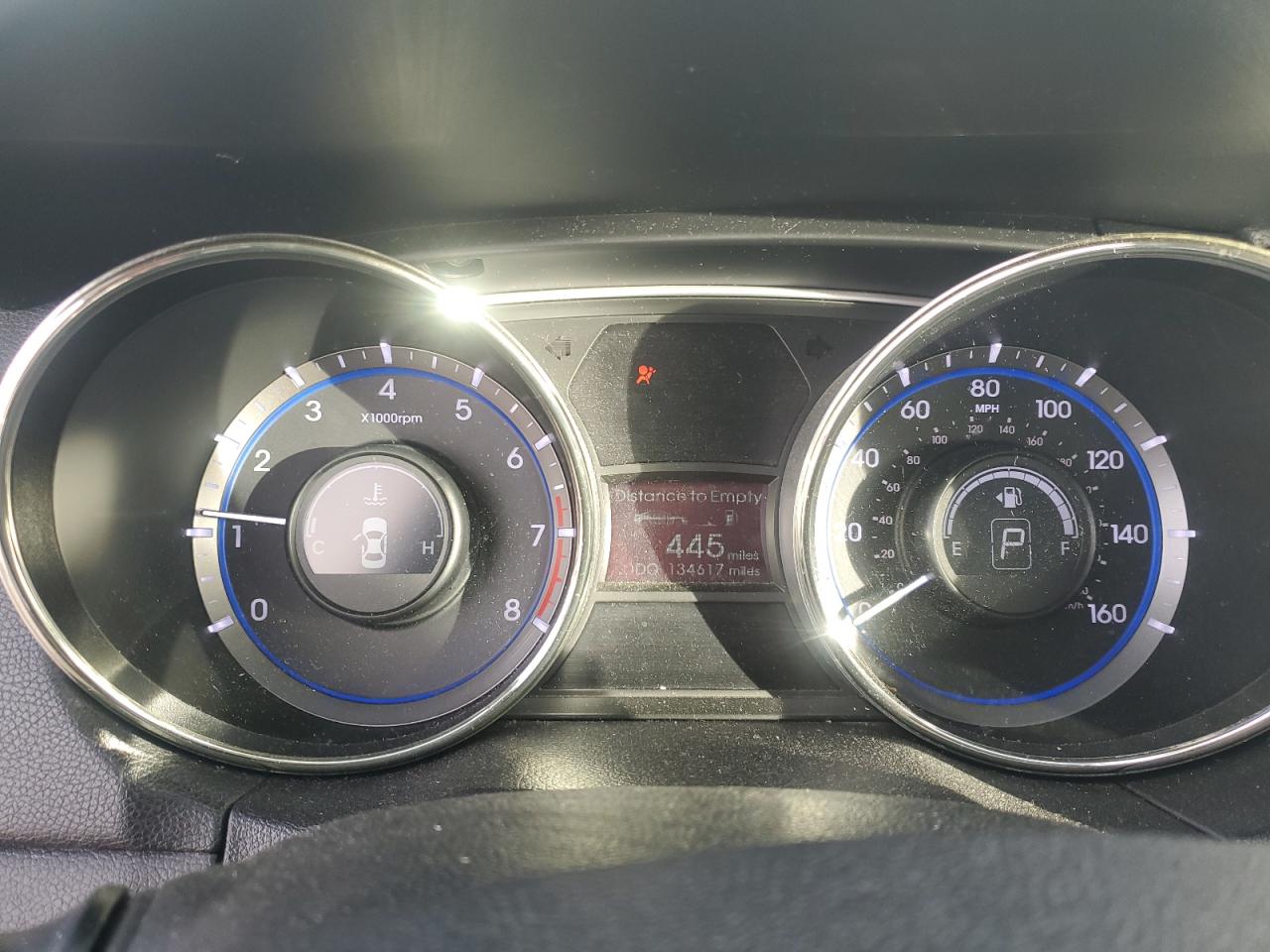 2011 Hyundai Sonata - Image 9