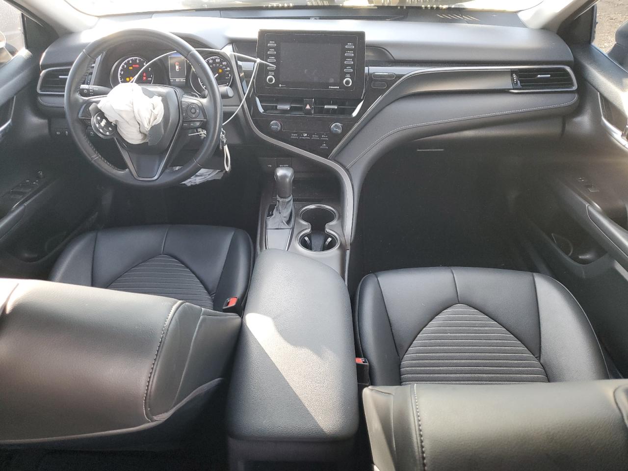 2021 Toyota Camry - Image 8