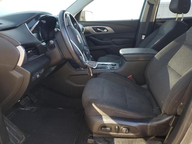  CHEVROLET TRAVERSE 2018 Srebrny