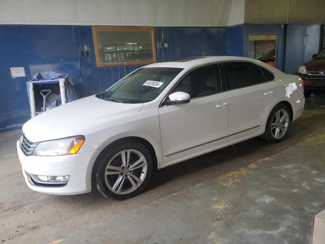  VOLKSWAGEN PASSAT 2014 Белы