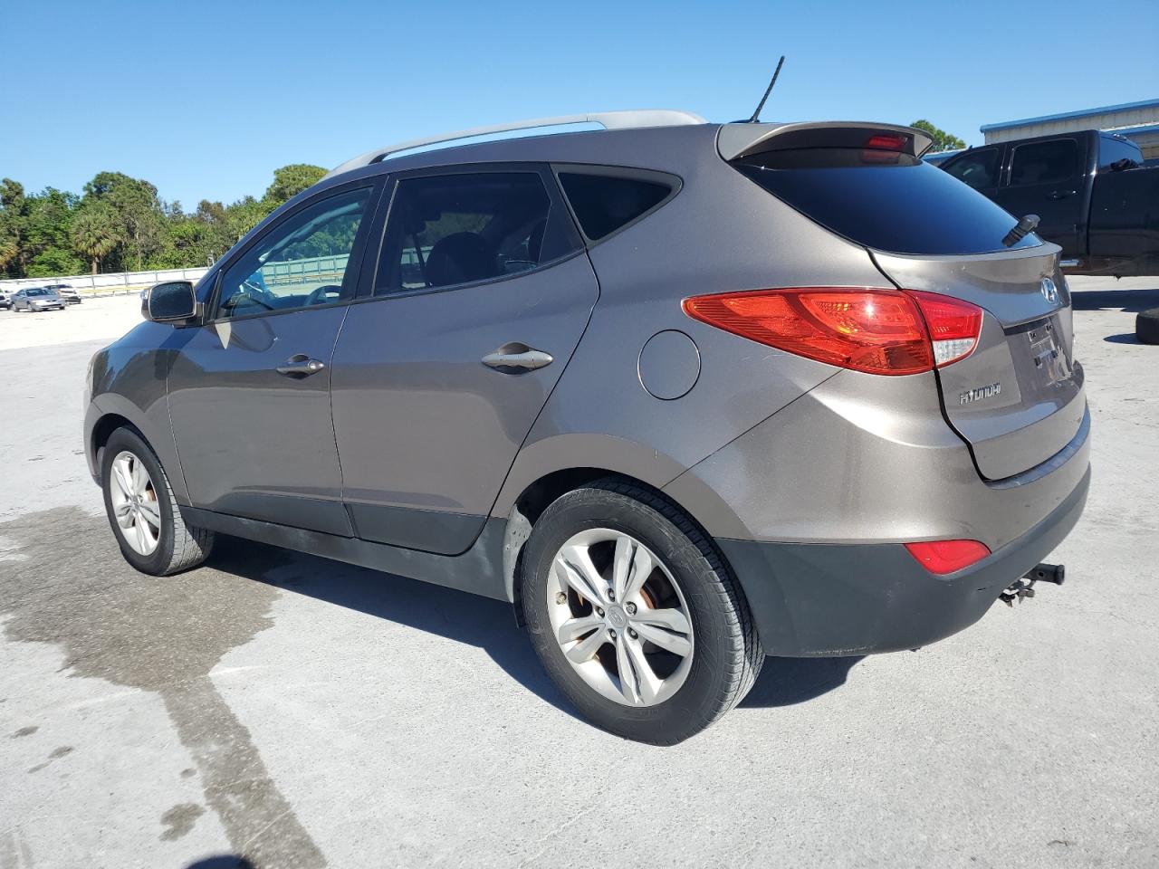 2013 Hyundai Tucson - Image 2