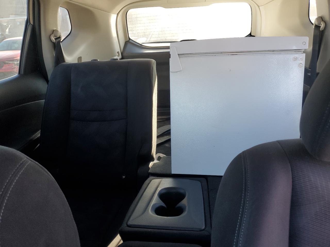 2015 Nissan Rogue - Image 10