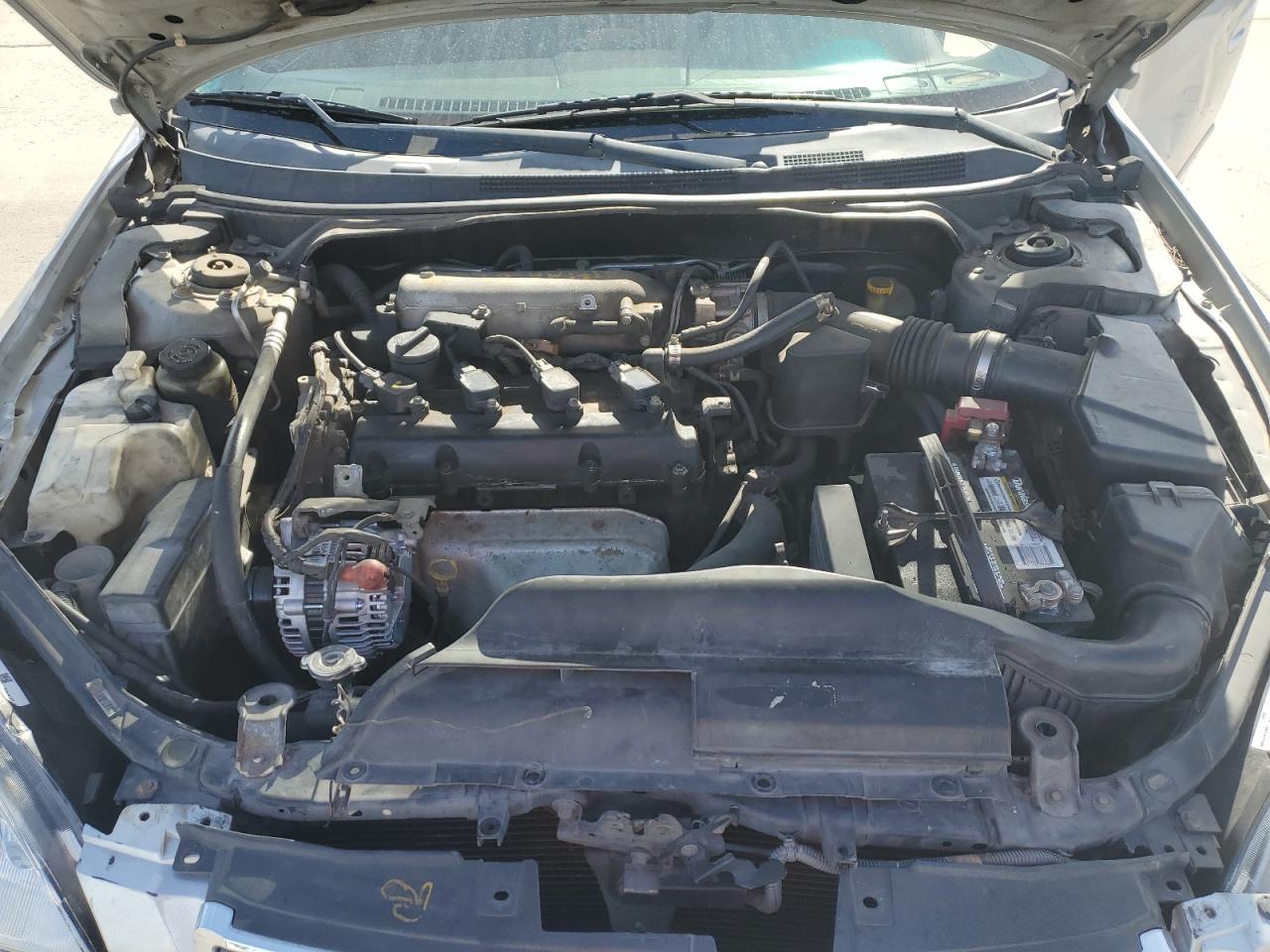 2004 Nissan Altima - Image 11