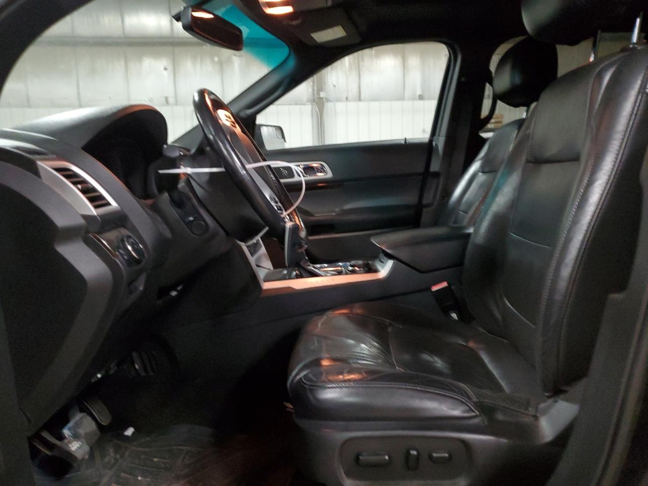 2014 Ford Explorer - Image 7