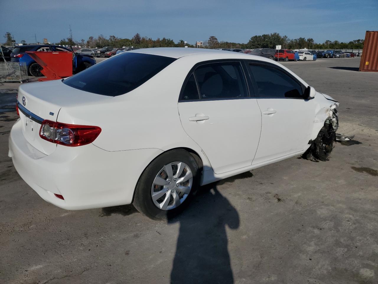 VIN 2T1BU4EE7DC001375 2013 TOYOTA COROLLA no.3