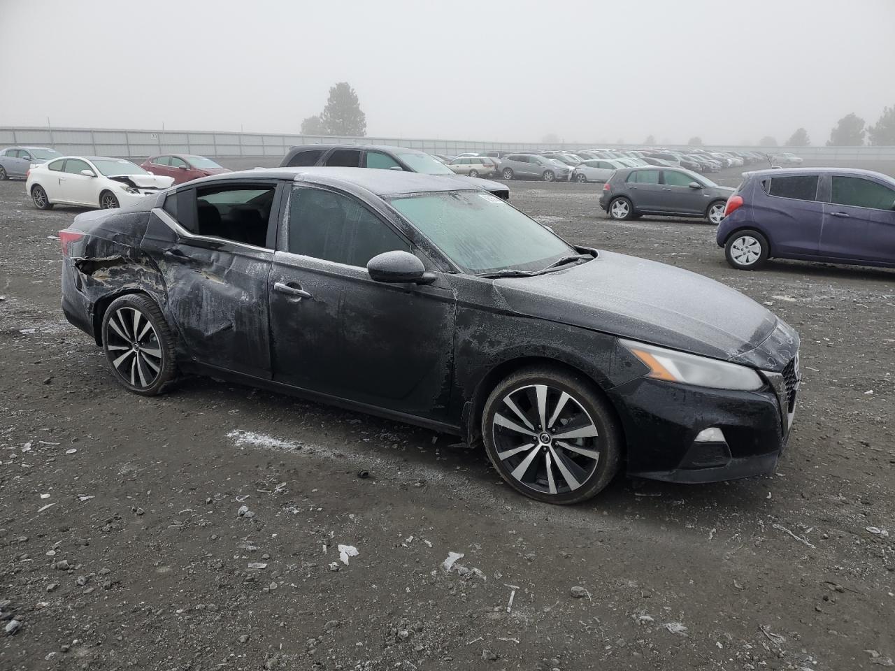 2021 Nissan Altima - Image 4