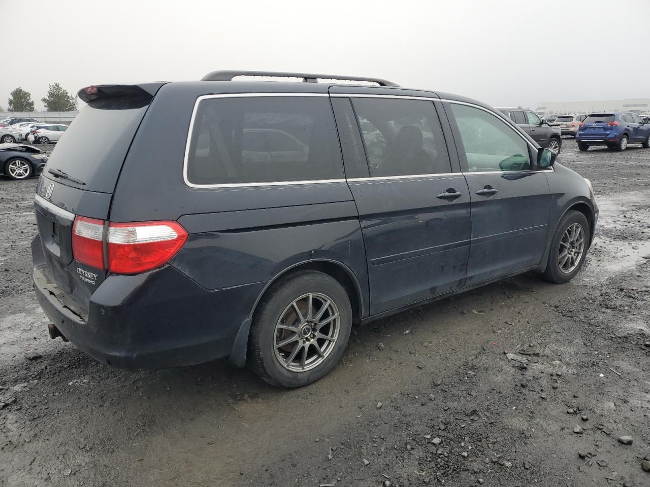 2005 Honda Odyssey - Image 3