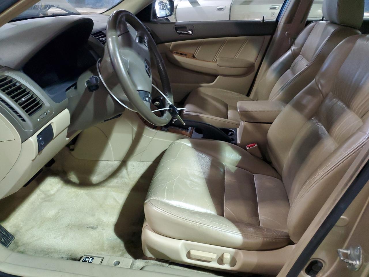 2004 Honda Accord - Image 7