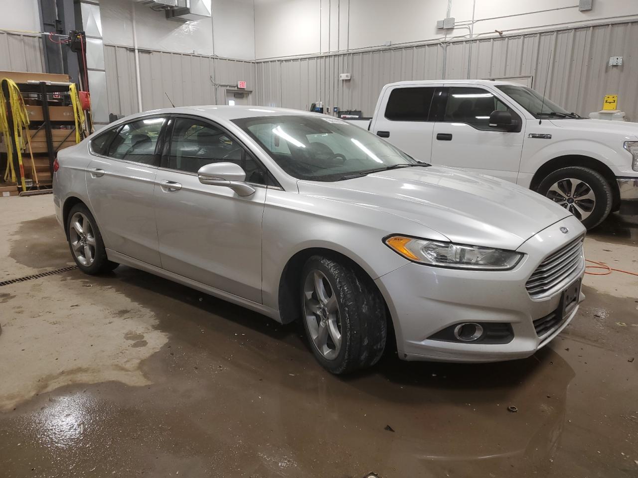 VIN 3FA6P0T97GR251159 2016 FORD FUSION no.4