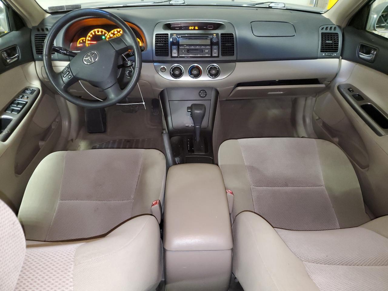 2006 Toyota Camry - Image 8