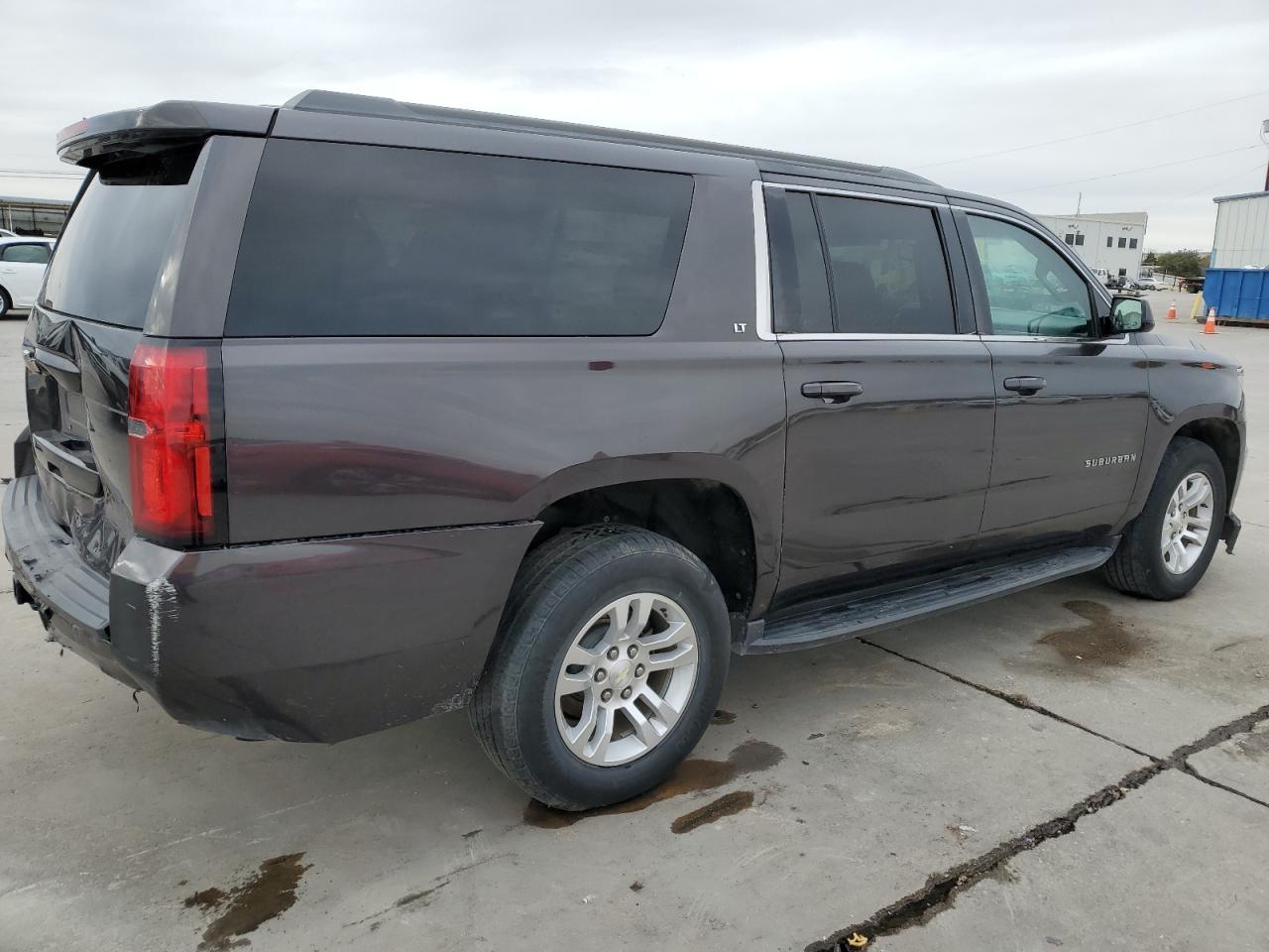 VIN 1GNSCJKC4FR195061 2015 CHEVROLET SUBURBAN no.3