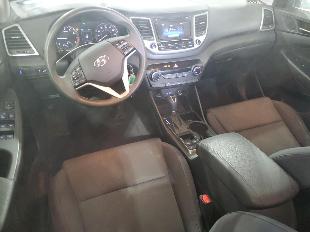 2017 Hyundai Tucson - Image 8
