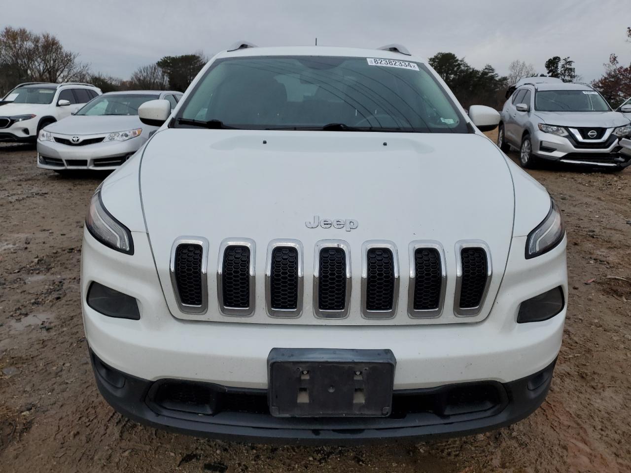 2014 Jeep Grand Cherokee - Image 5
