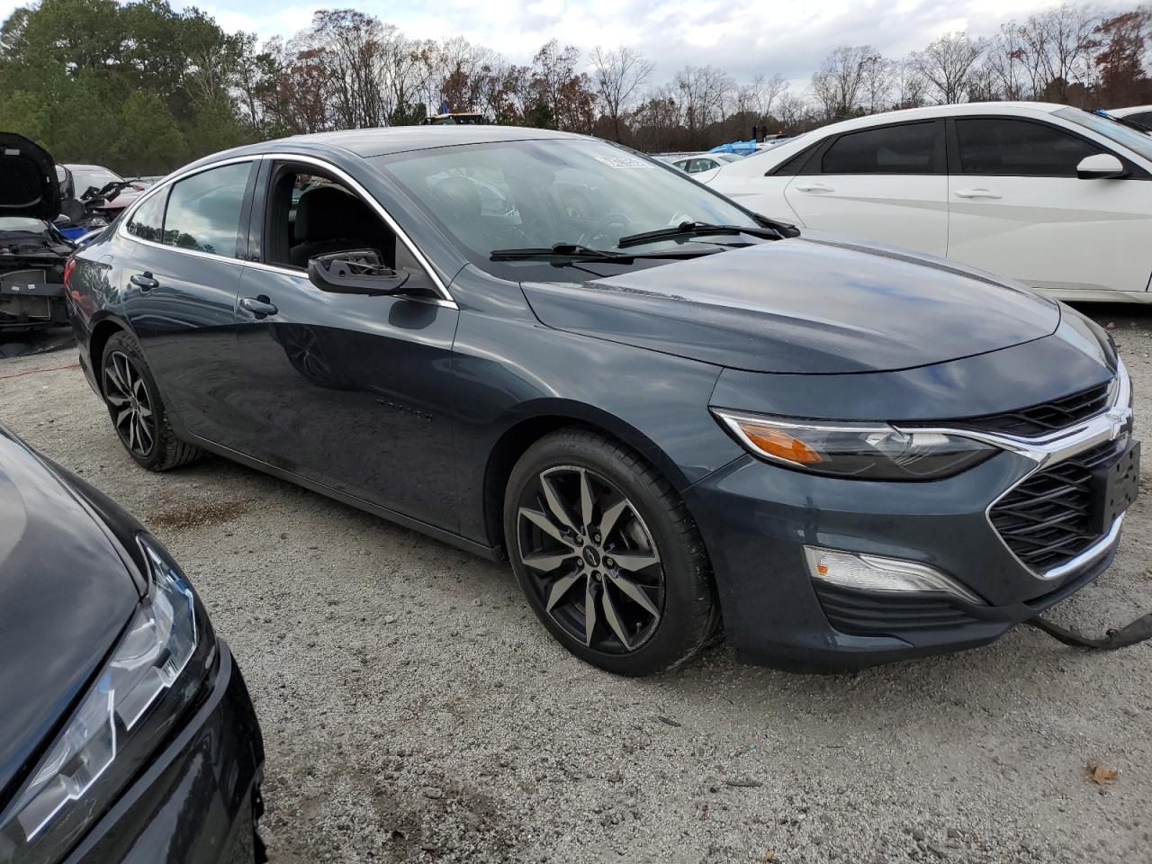 2020 Chevrolet Malibu - Image 4
