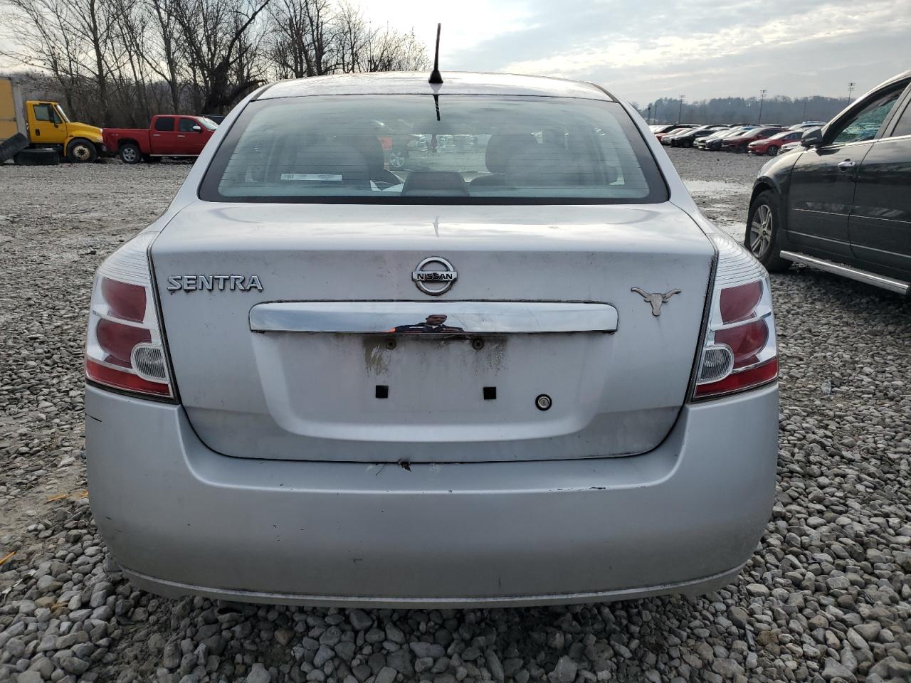 2010 Nissan Sentra - Image 6