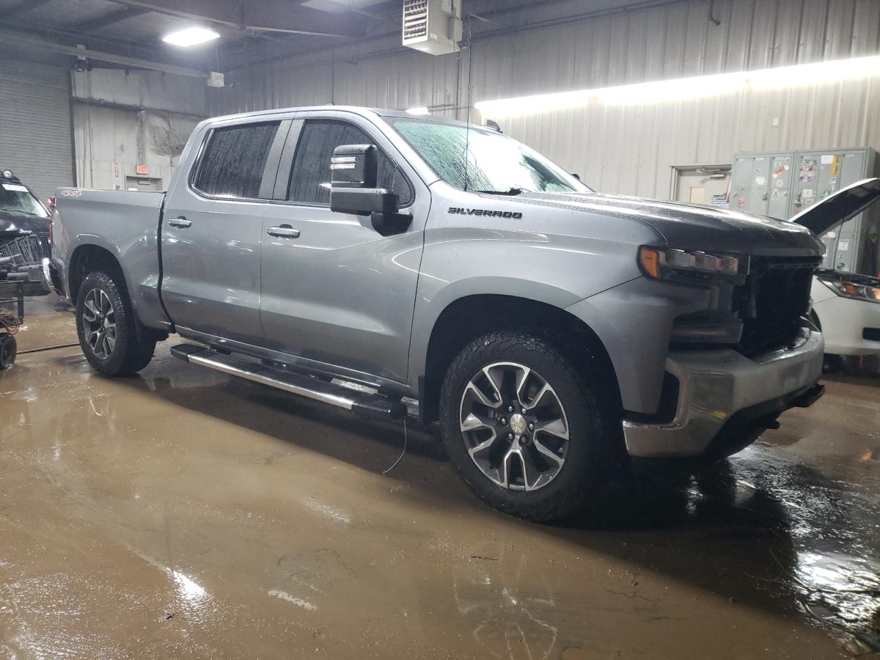 2020 Chevrolet Silverado - Image 4